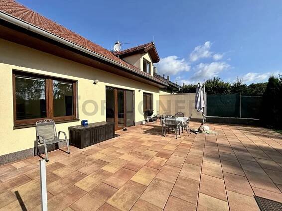 Pronájem rodinného domu 125 m², pozemek 320 m², U Hřiště, Říčany