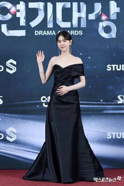 Aj v roku 2021 prinášala SBS divákom pôžitok. Ktoré z jej drám získali 2021 SBS Drama Awards? - Asianstyle