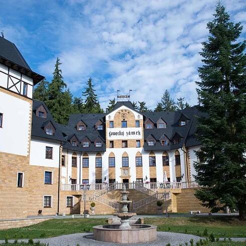 Speciální jarní akce – ZÁMEK LUŽEC SPA & WELNESS RESORT****
