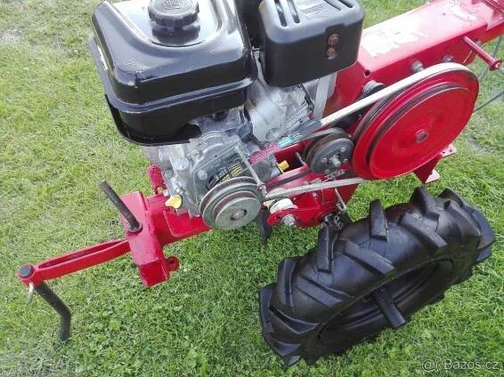 Malotraktor jednoosý (freza) - Třebíč