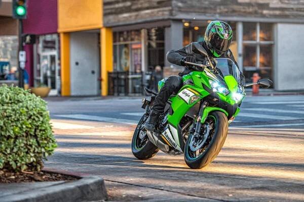 Ninja 650 | 2025 | Kawasaki