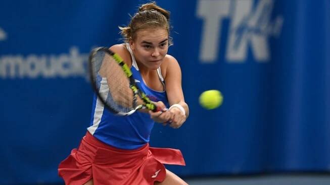 Bouzková zahájila novou sezonu vítězně, Bejlek vypadla - Sport.cz