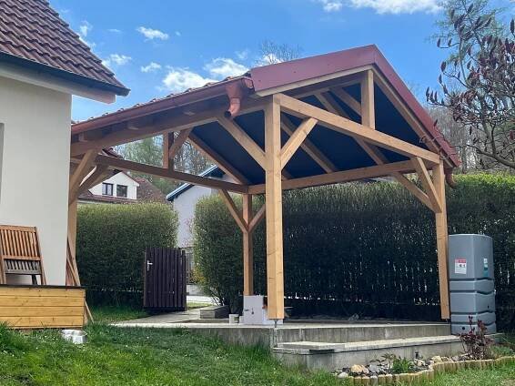 Pergola – Hluboká – Střechy Dobra