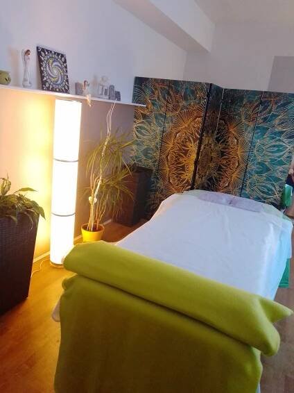 Lucky Massages & Therapies