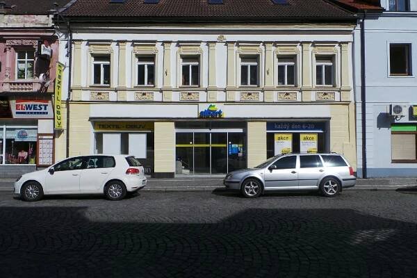 Dům obchodní 220 000 kč měsíční čistý nájem | Reality.iDNES.cz 