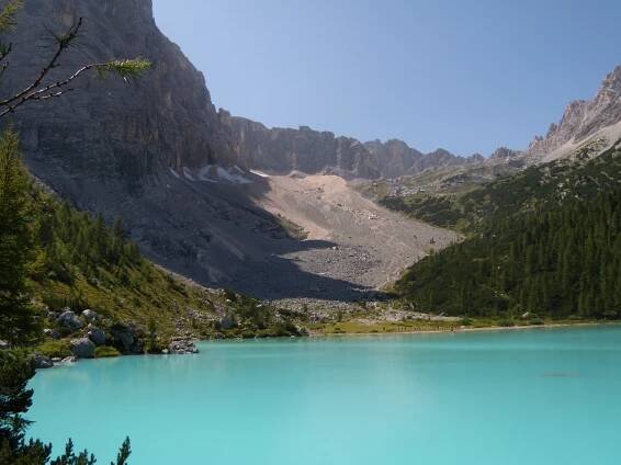Rifugio Vandelli (mt.1926) e Lago di Sorapis