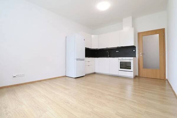 Pronájem bytu 2+kk • 43 m²