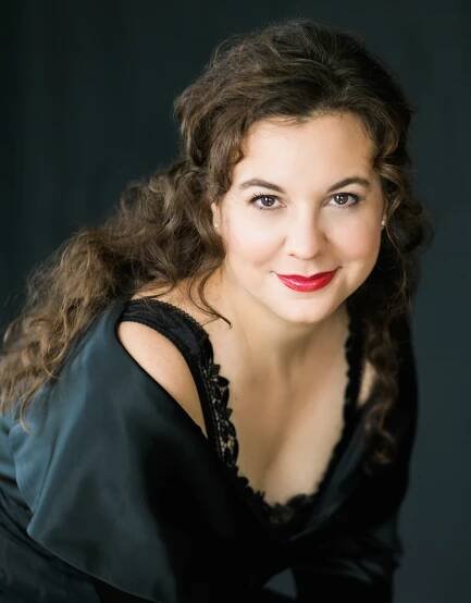 An Evening of Sea Songs  with Vira Slywotzky