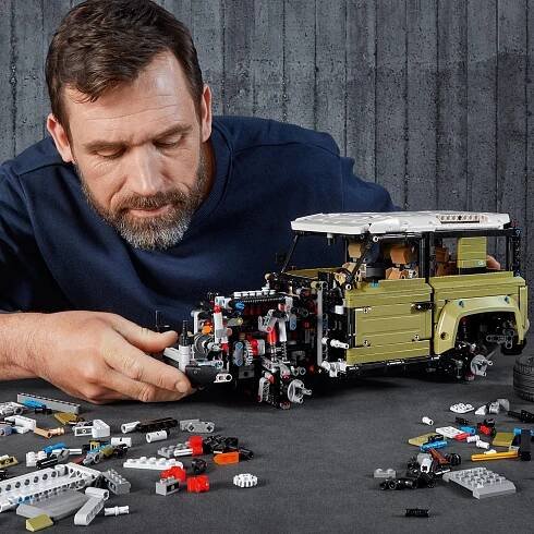 LEGO Technic 42110 Land Rover Defender