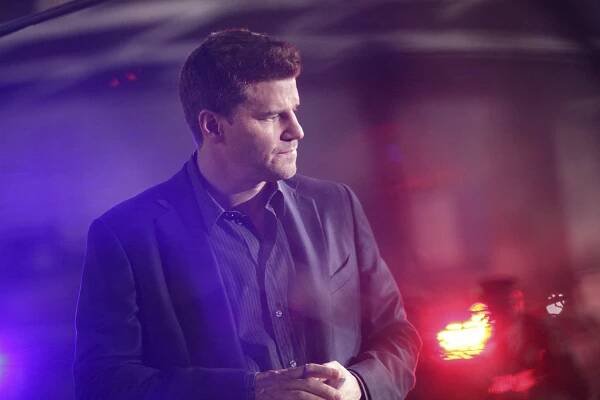 Sběratelé kostí - Doktorka z fotografie - Z filmu - David Boreanaz