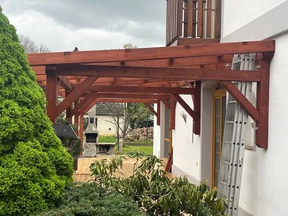 Pergola – Lomnice nad Lužnicí – Střechy Dobra