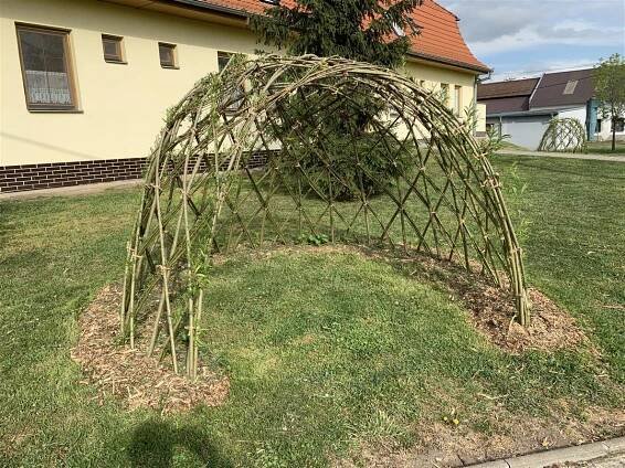 Vrbové stavby - Oficiální stránky obce Branišovice