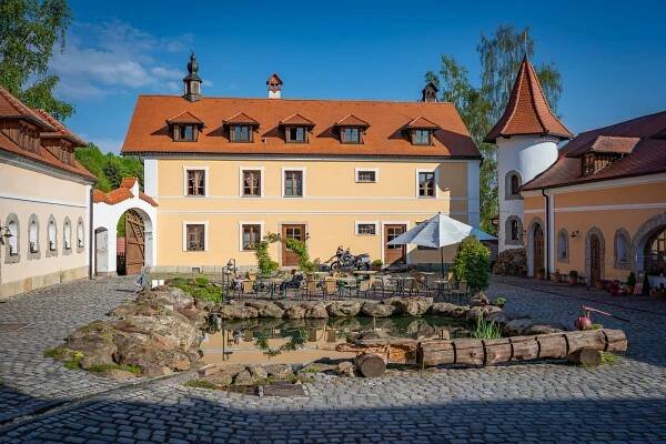 Svatba statek u Špejcharů Kopanina - Jan Kábrt Svatební fotograf