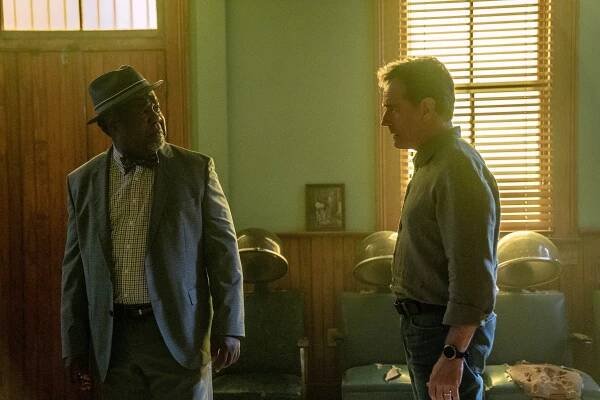 Your Honor - Part Three - Z filmu - Isiah Whitlock Jr., Bryan Cranston