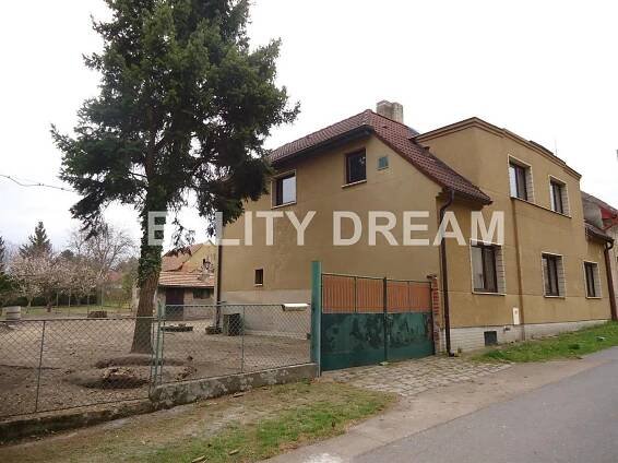 Prodej  vícegeneračního domu 270 m², pozemek 675 m², U Pošty, Zdiby - Veltěž