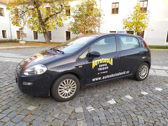Autoškola David Třeboň | Autoškola David Třeboň | kurz autoškoly, profesní školení řidičů