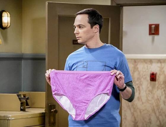 Sheldon z Teorie velkého třesku měl být “dolňák”. Neodvysílaný pilot ukrývá mnohá tajemství