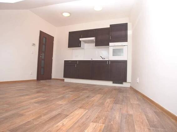 Pronájem Byt 2+kk, U lednice, Troubsko, okres Brno-venkov