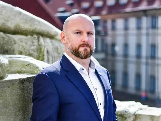 Praha po souhlasu Rakušana odvolá šéfa magistrátu Kubelku, řekl primátor Svoboda
