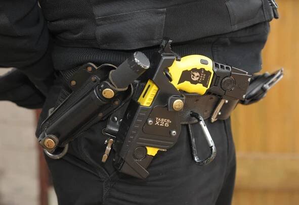 Taser | iROZHLAS - spolehlivé zprávy