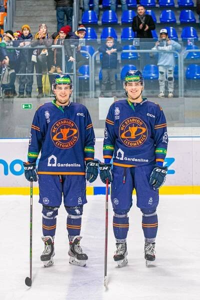 Zápas ve stejném dresu jako bratr Roman? O tomhle jsme jako malí snili, říká Filip Přikryl | HC Stadion Litoměřice