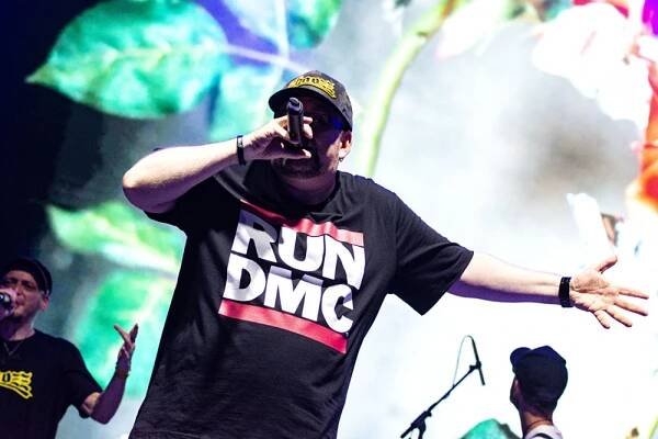 Chaozz v plném Foru Karlín dokázal smysl svého comebacku - musicserver.cz