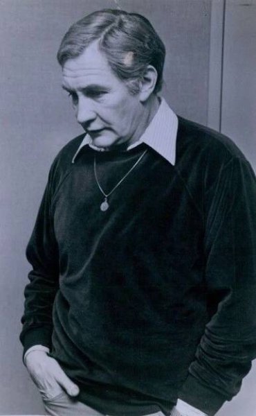 Roy Dotrice - Wikipedia