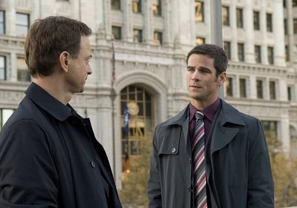 Kriminálka New York - Něco o hrdinech... - Z filmu - Gary Sinise, Eddie Cahill