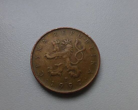 10 Kč 1997 - VZÁCNÁ MINCE - náklad jen 49 715 ks - čtěte popis!