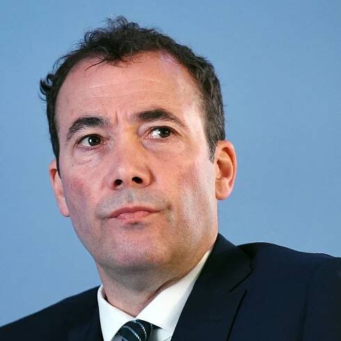 Dow Jones Chief, William Lewis, to Step Down