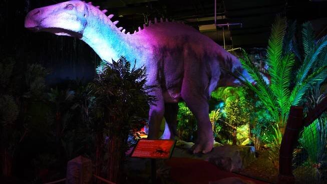 Soubor:DinoPark Liberec, Iguanodon.jpg – Wikipedie