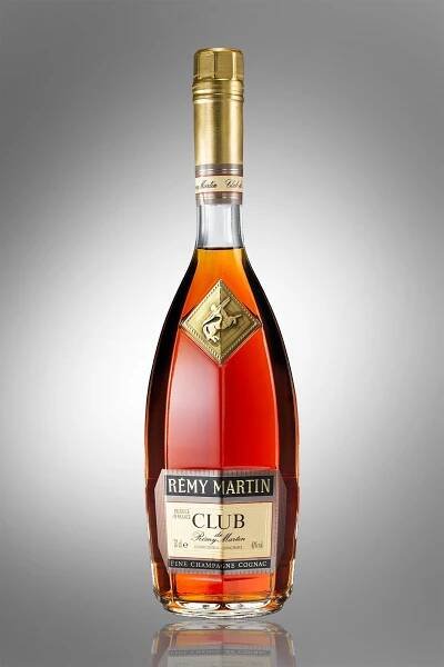 Zlatavý francouzský koňak 2/2 – ALKOHOL DRINK