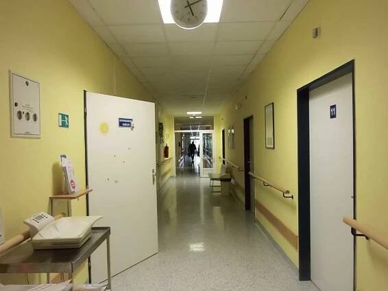 Sdružené zdravotnické zařízení Krnov ruší zákaz návštěv pacientů