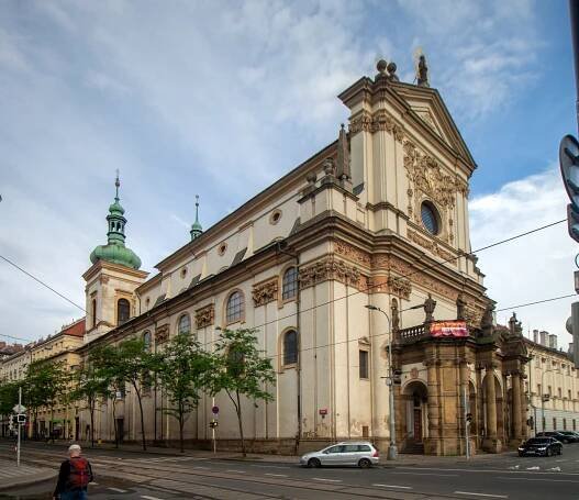 Soubor:Karlovo náměstí sv. Ignác 8.jpg – Wikipedie