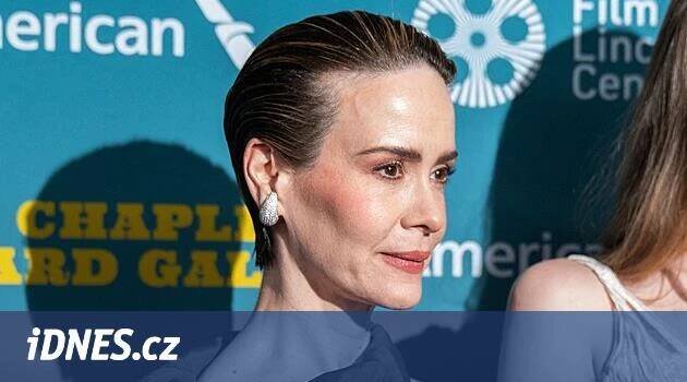 Nenechávám si nic píchat do obličeje, říká herečka Sarah Paulsonová - iDNES.cz
