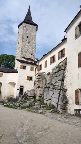 Recenze - Roštejn • Mapy.com
