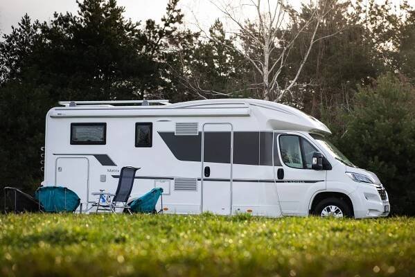 Omezený nájezd jako strašák při pronájmu obytných vozů? Limit překročí jen 3 % zákazníků - All4Camper