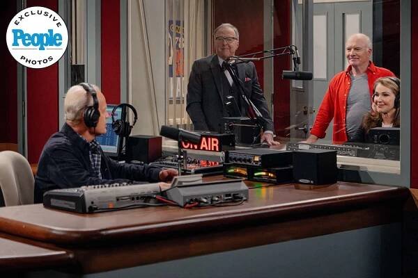 Kelsey Grammer as Frasier, Edward Hibbert as Gil, Dan Butler as Bulldog, and Peri Gilpin as Roz in Frasier, episode 8, season 2 streaming on Paramount+, 2024. 