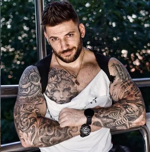 Herec Stanislav Janevski alias Viktor Krum z Harryho Pottera.