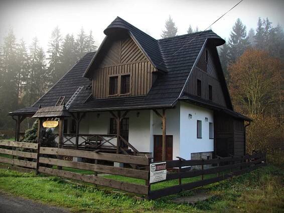 Velké Karlovice - atraktivní údolí Pluskovec