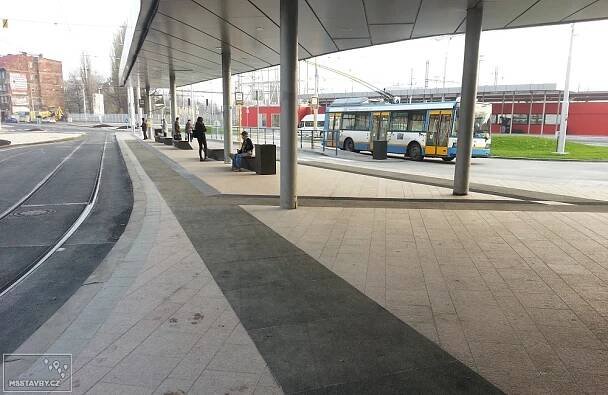 Estetizace prostoru před Hlavním nádražím - OSTRAVA