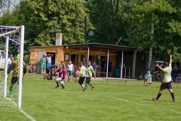 PO HODOVĚ; oslava 50. let založení FC Drahlov; O putovní pohár obce Charváty - Oficiální stránka obce Charváty