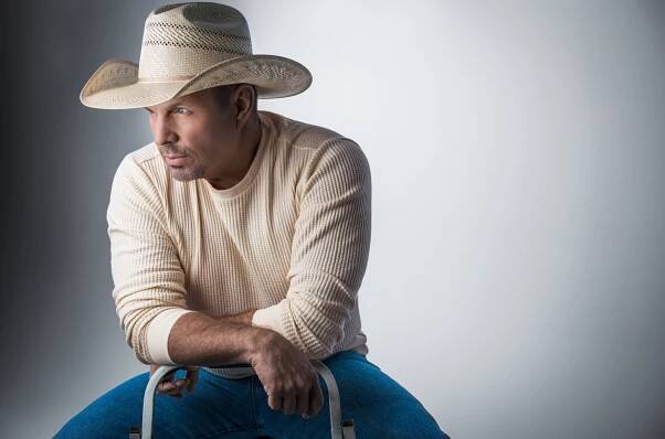 Garth Brooks to Headline First Amazon Music Live Concert on Black Friday