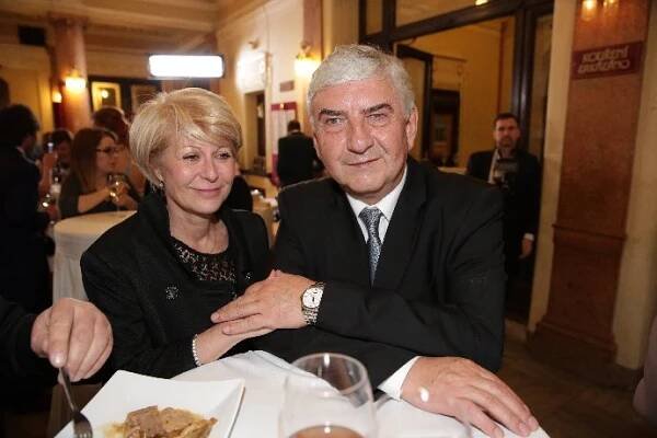 FOTO: Zuzana Donutilová se svým manželem Miroslavem Donutilem při televizních cenách TýTý 2014. – stránka 2