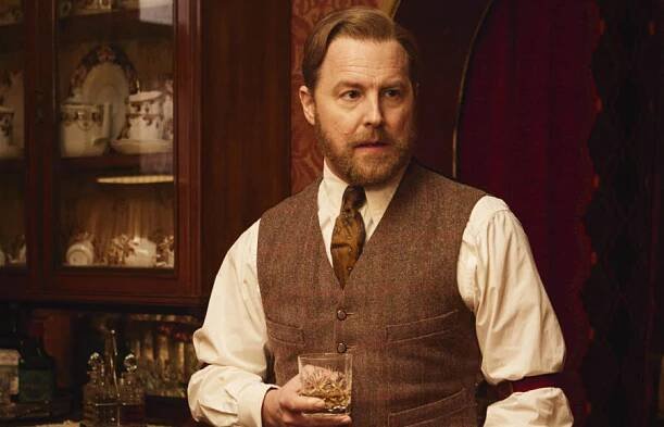Samuel West as Siegfried Farnon in All Creatures Great and Small