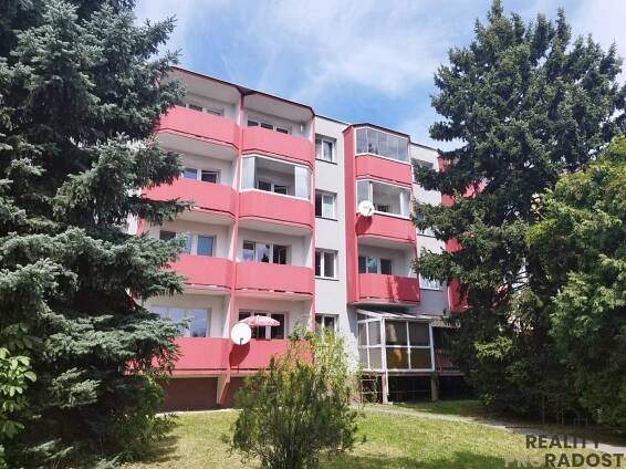 Na prodej byt 3+kk s lodžií a garáží v Holešově.