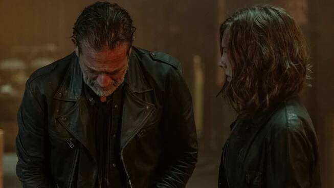 The Walking Dead Spinoff Renewed With New Showrunner, Synopsis Revealed