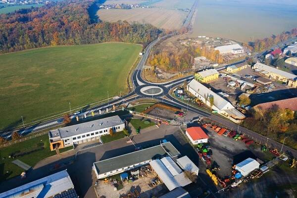 Vodorovné trvalé dopravní značení | VYZNAč, s.r.o.