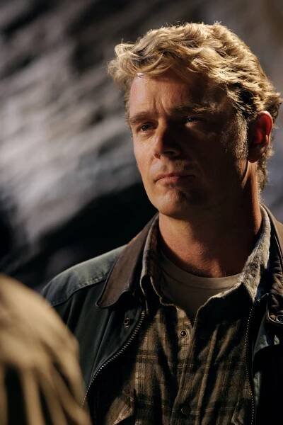 Smallville - Obrazy z minulosti - Z filmu - John Schneider
