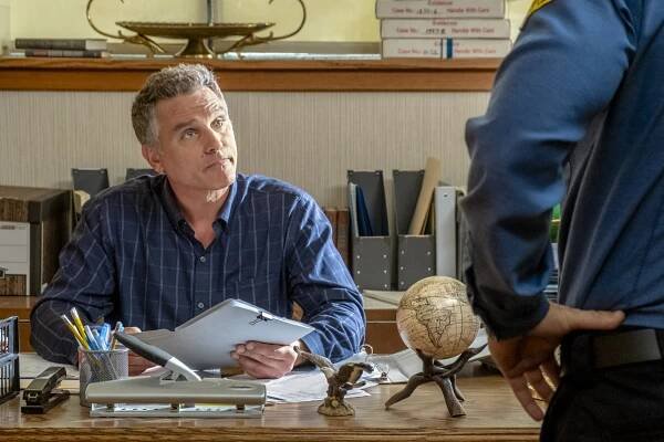 Záhady z redakce: Odložený případ - Z filmu - Chris William Martin
